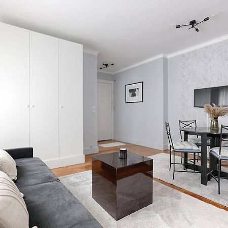 Matignon Saint-Honore : Magnifique Appartement 1Br Párizs Kültér fotó
